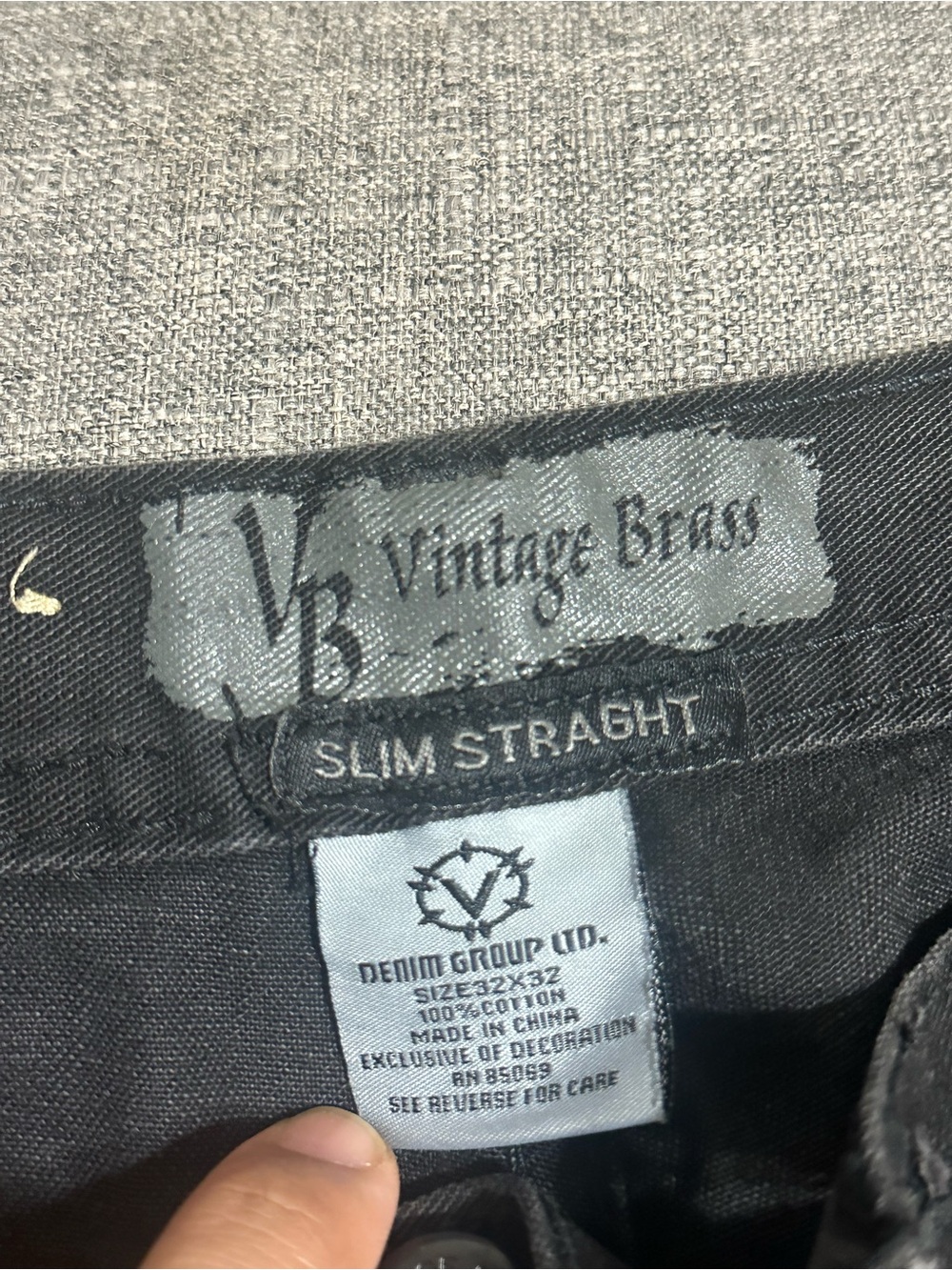 Vintage Brass Slim Straight Men Jeans - Black